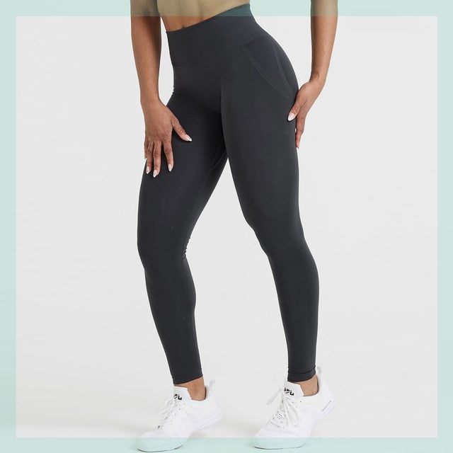 Seamless Scrunch Leggings – Smooth Contour Fit