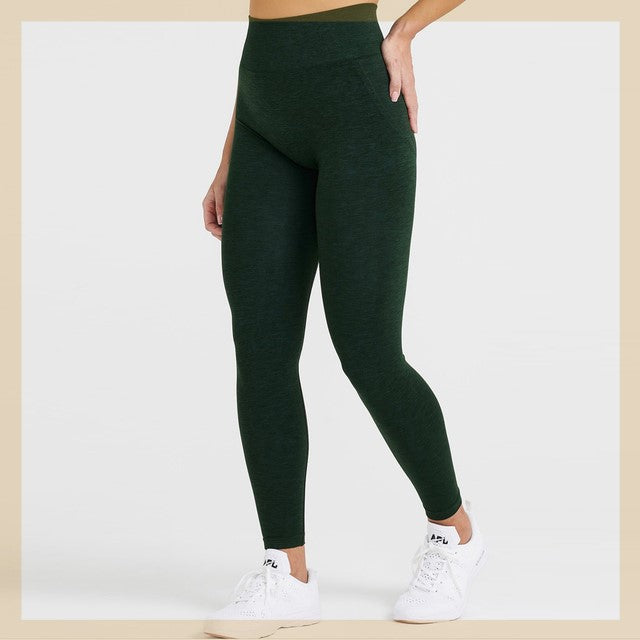 Seamless Scrunch Leggings – Smooth Contour Fit