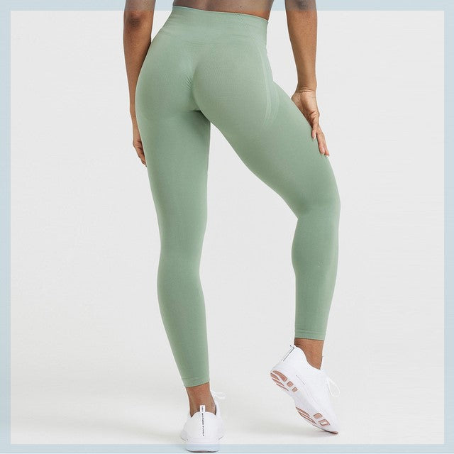 Seamless Scrunch Leggings – Smooth Contour Fit